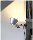 Luminária de Parede com Presilha Estilo Bauhaus