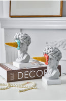 Estátua Decorativa David com Sorvete