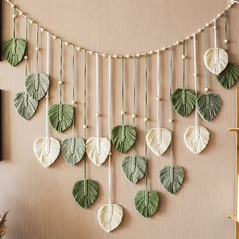 Decoração de Parede Boho com Folhas Verdes