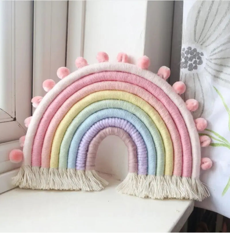 Arco-Íris Decorativo de Parede em Tecido