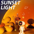 Luminária Astronauta LED com Projeção Arco-Íris